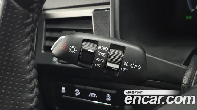 KG_Mobility_Ssangyong Rexton Новый Rexton Sport Khan Дизель 2.2 4WD — Фото автомобиля 29