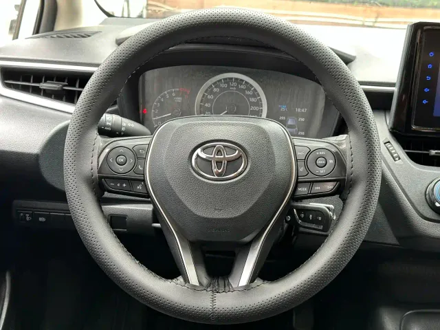 Toyota Corolla — Фото автомобиля 10