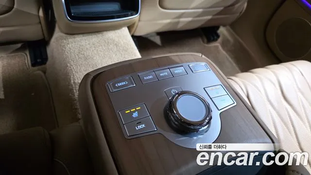 Genesis G80 Бензин 3.5 турбо AWD — Фото автомобиля 15