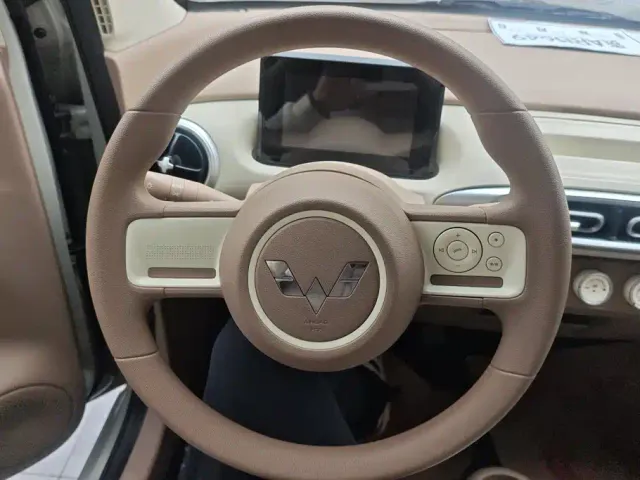 Wuling Hongguang Mini EV — Фото автомобиля 15