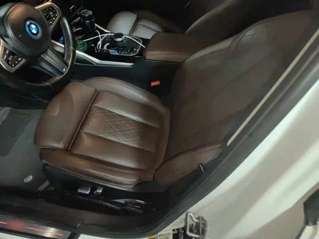 BMW i3 — Фото автомобиля 14