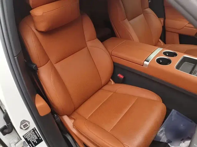 Li Auto L7 — Фото автомобиля 24