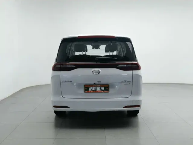 GAC Trumpchi M6 — Фото автомобиля 4