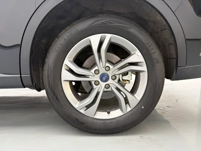 Ford Lingrui — Фото автомобиля 9