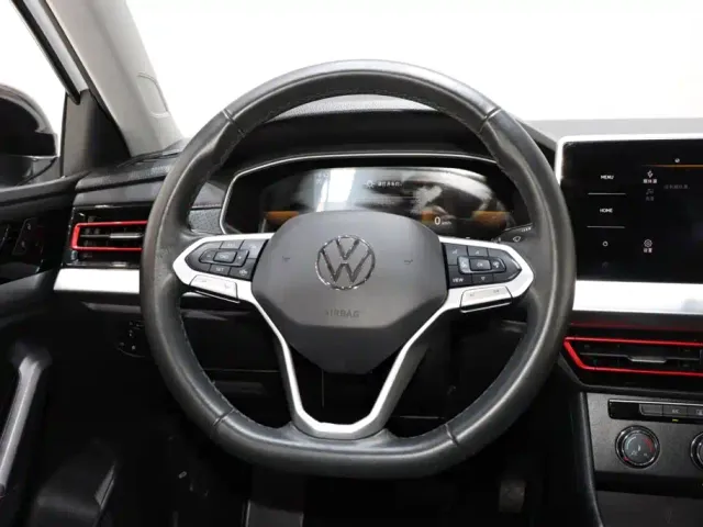 Volkswagen Lavida — Фото автомобиля 13