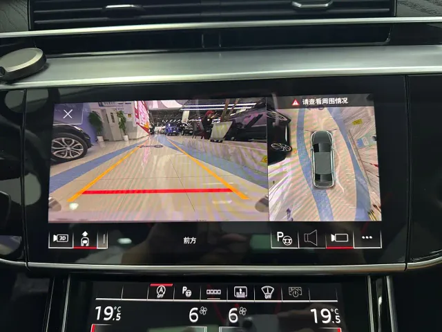 Audi A8 — Фото автомобиля 16
