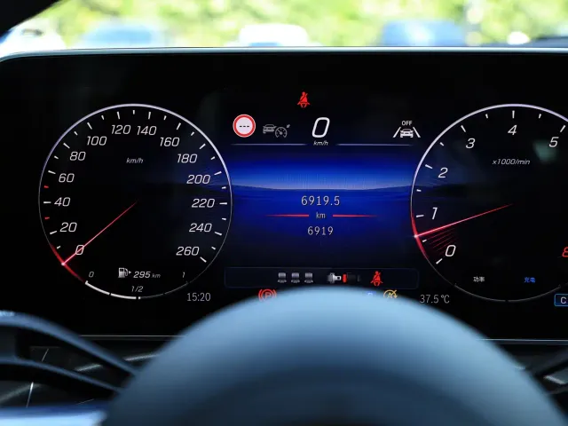 Mercedes-Benz C-Class — Фото автомобиля 14