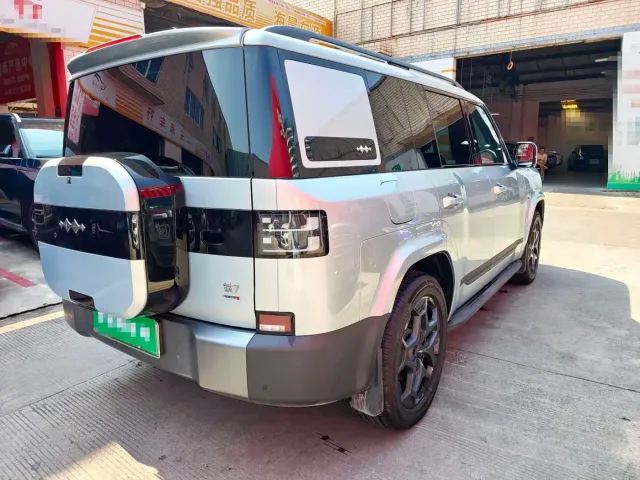 BYD FangChengBao Titanium 7 — Фото автомобиля 9