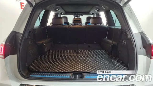 Mercedes-Benz GLS-Class — Фото автомобиля 16