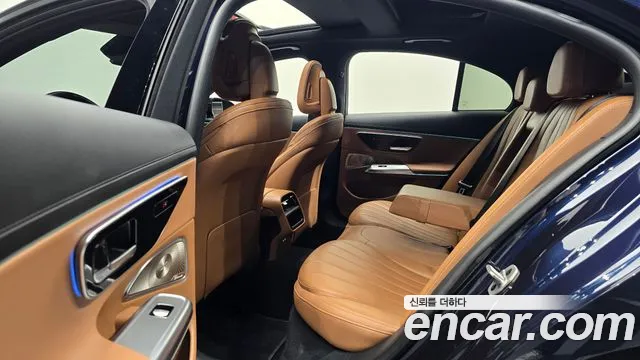 Mercedes-Benz E-Class W214 — Фото автомобиля 18