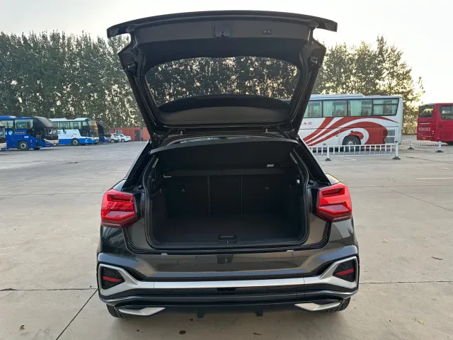 Audi Q2L — Фото автомобиля 12