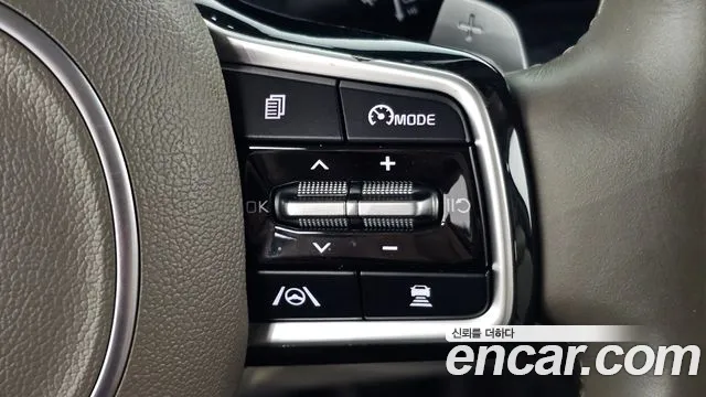 Kia Carnival 4th Gen — Фото автомобиля 24