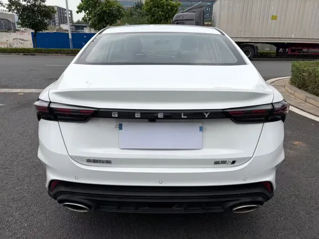Geely Binrui — Фото автомобиля 6
