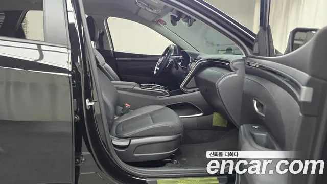 Hyundai Tucson Tucson (NX4) Дизель 2.0 2WD — Фото автомобиля 11