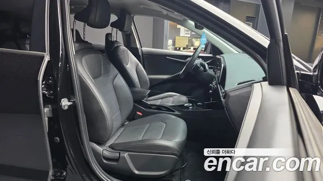Kia Niro — Фото автомобиля 17
