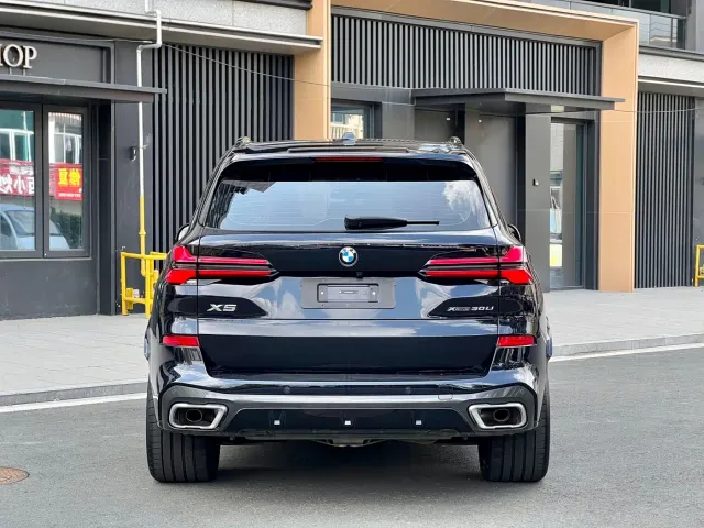 BMW X5 — Фото автомобиля 6