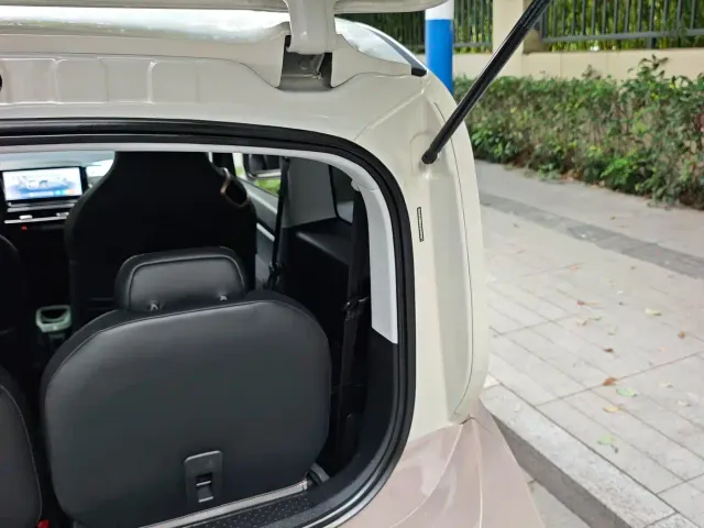 Baojun KiWi EV — Фото автомобиля 22