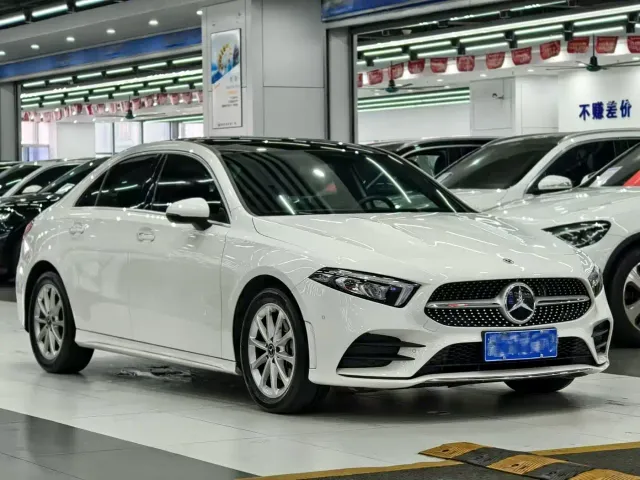 Mercedes-Benz A-Class — Фото автомобиля 3