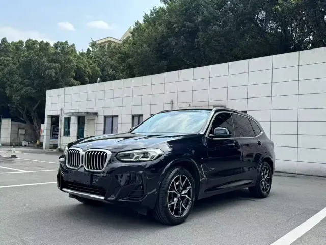 Фотография автомобиля — BMW X3