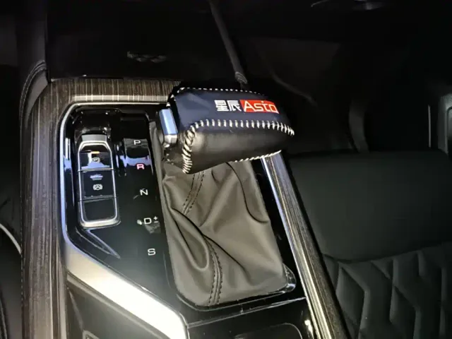 Wuling Jiachen — Фото автомобиля 13
