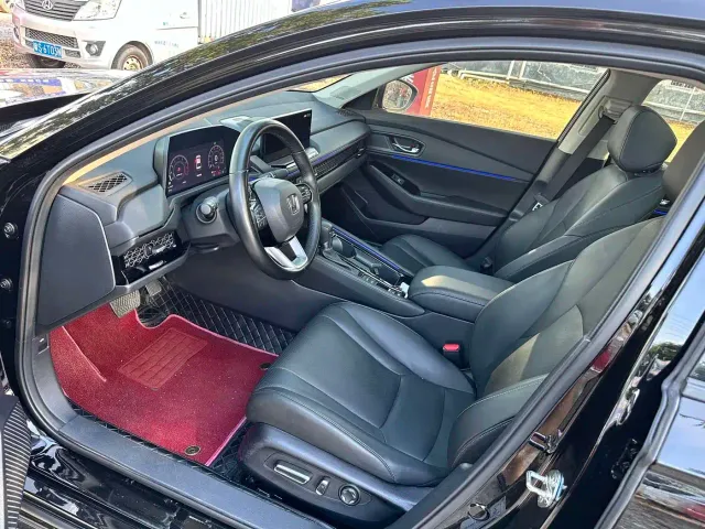 Honda Accord — Фото автомобиля 9
