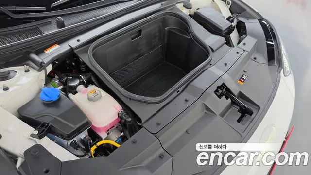 Hyundai Ioniq 6 — Фото автомобиля 9