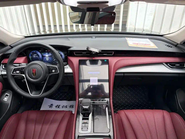 Hongqi H5 PHEV — Фото автомобиля 6