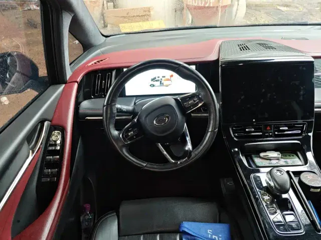 GAC Trumpchi M8 — Фото автомобиля 2
