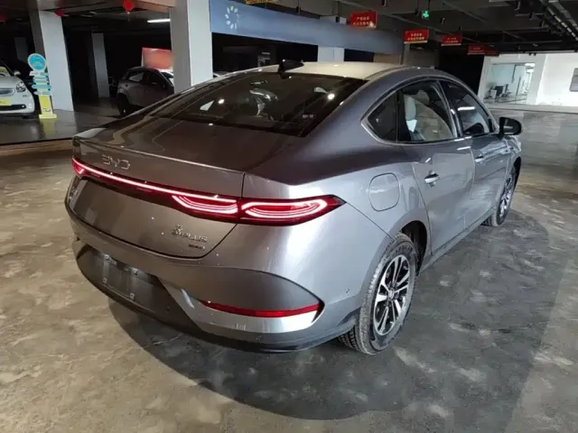 BYD Qin PLUS — Фото автомобиля 6