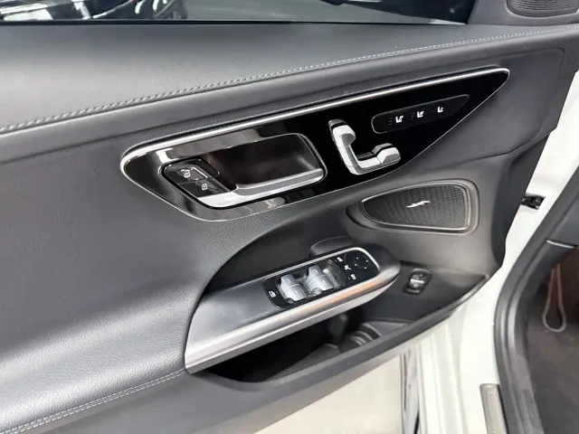 Mercedes-Benz C-Class — Фото автомобиля 9