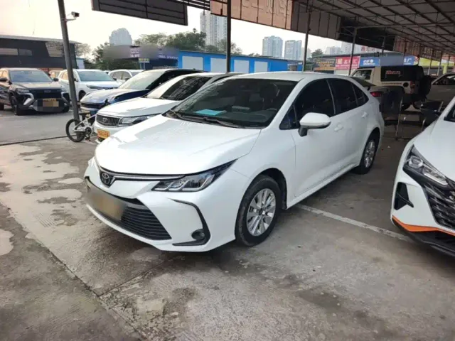 Фотография автомобиля — Toyota Corolla