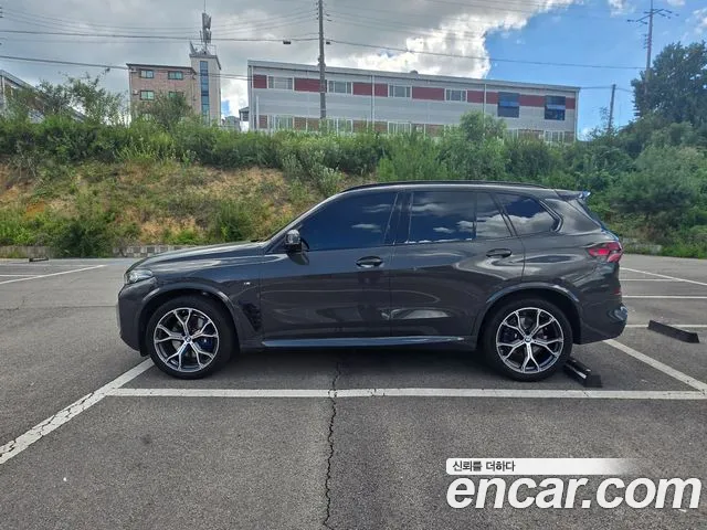 BMW X5 xDrive 40i M Sport Pro — Фото автомобиля 11