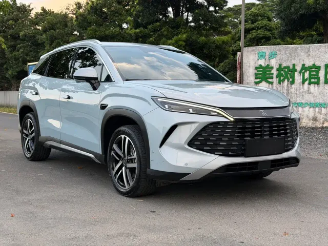 BYD Song L DM-i — Фото автомобиля 3