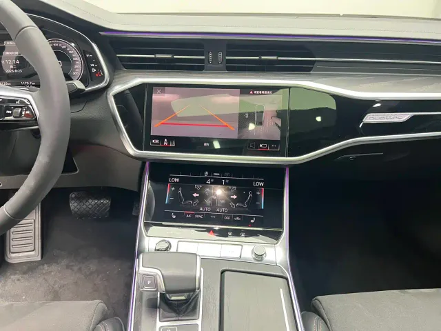 Audi A6L — Фото автомобиля 15