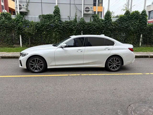 BMW 3 Series — Фото автомобиля 20