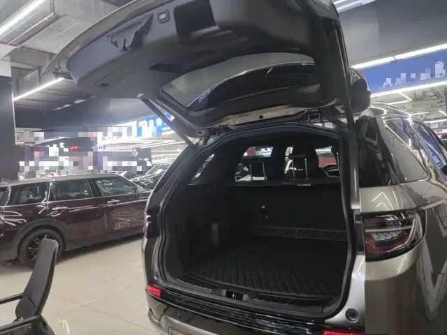 Land Rover Discovery Sport — Фото автомобиля 18