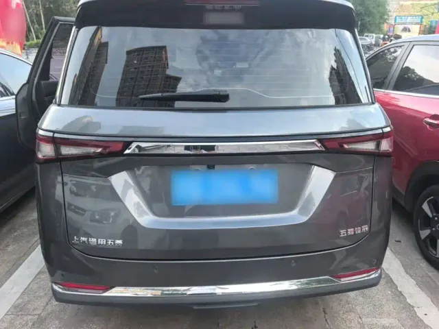 Wuling Jiachen — Фото автомобиля 5
