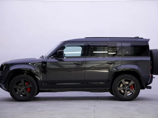 Land Rover Defender — Фото автомобиля 3