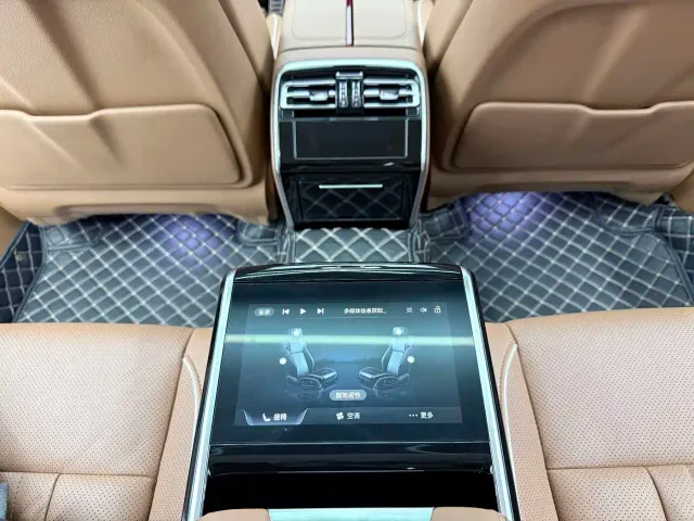 Hongqi H9 — Фото автомобиля 11