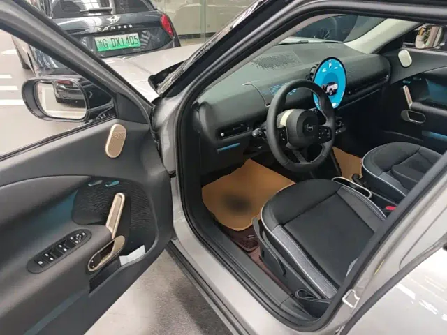 MINI Electric MINI ACEMAN — Фото автомобиля 15