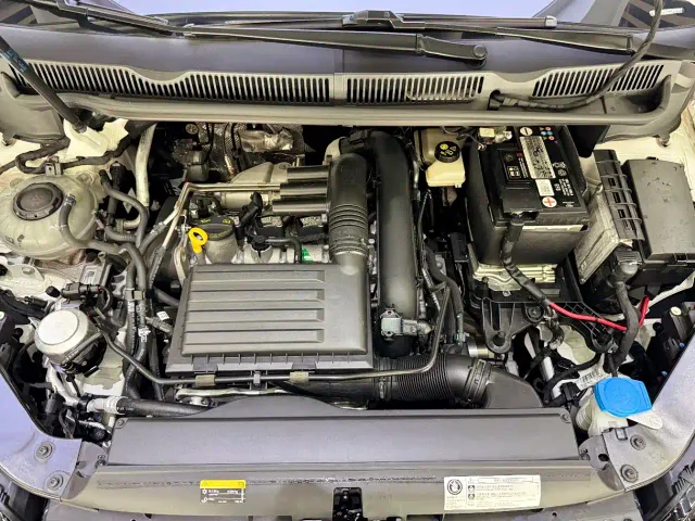 Volkswagen Touran 2021 Touran L 280TSI DSG Comfort Edition 7-seater — Фото автомобиля 13