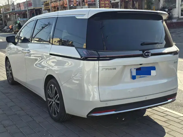 GAC Trumpchi E8 — Фото автомобиля 4
