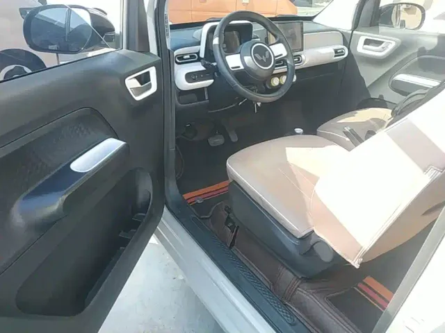 Wuling Hongguang Mini EV — Фото автомобиля 15