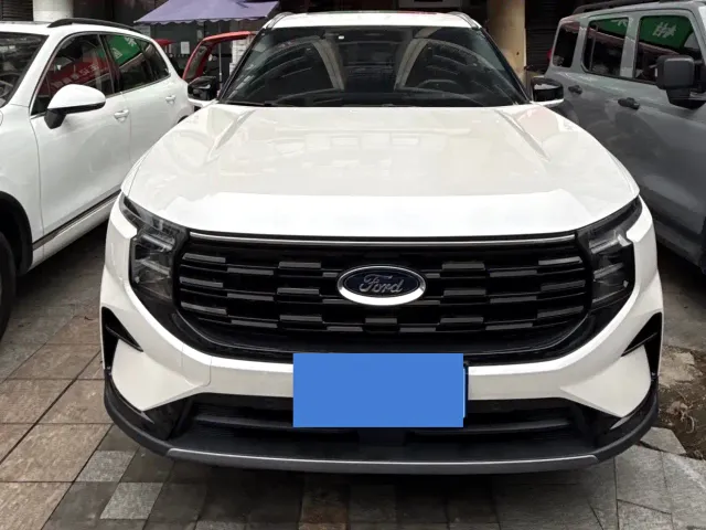 Ford Edge — Фото автомобиля 2
