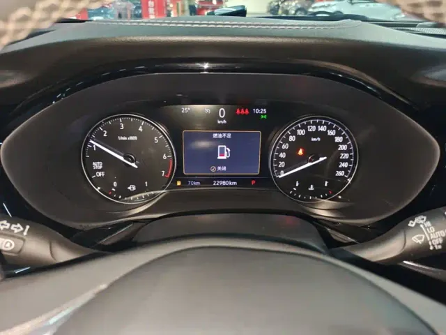 Buick Envision Plus — Фото автомобиля 11