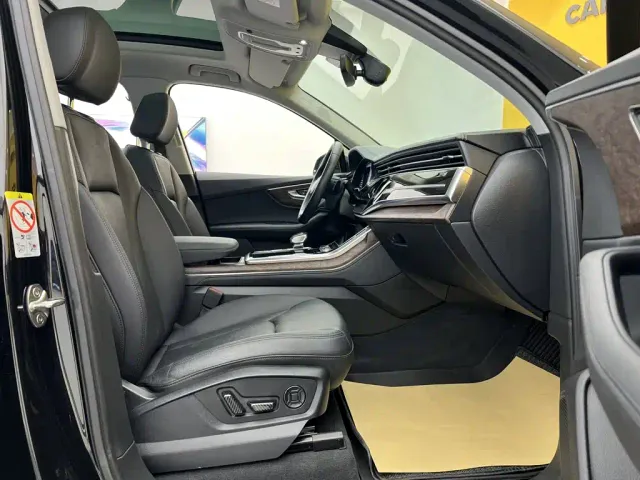 Audi Q7 — Фото автомобиля 16