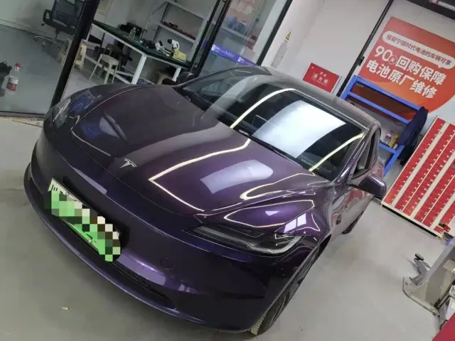 Фотография автомобиля — Tesla Model 3