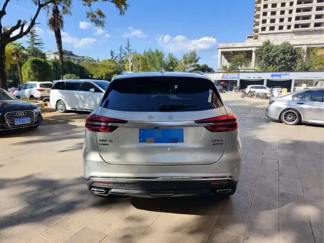 Hongqi HS5 — Фото автомобиля 17