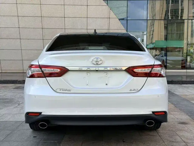 Toyota Camry — Фото автомобиля 12