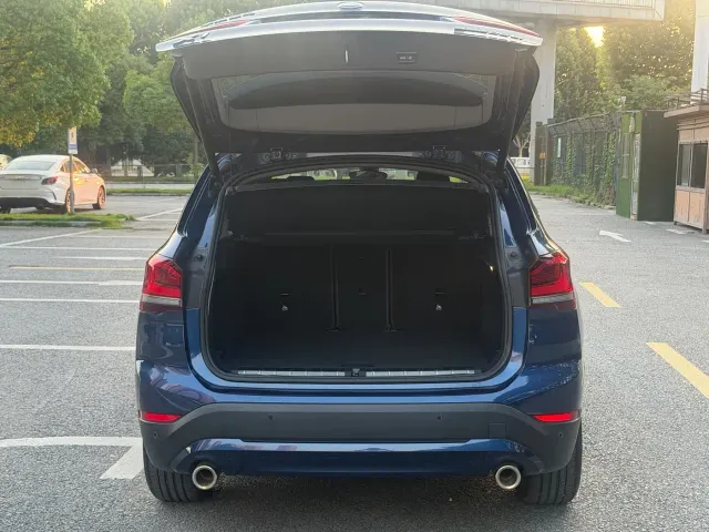 BMW X1 — Фото автомобиля 13